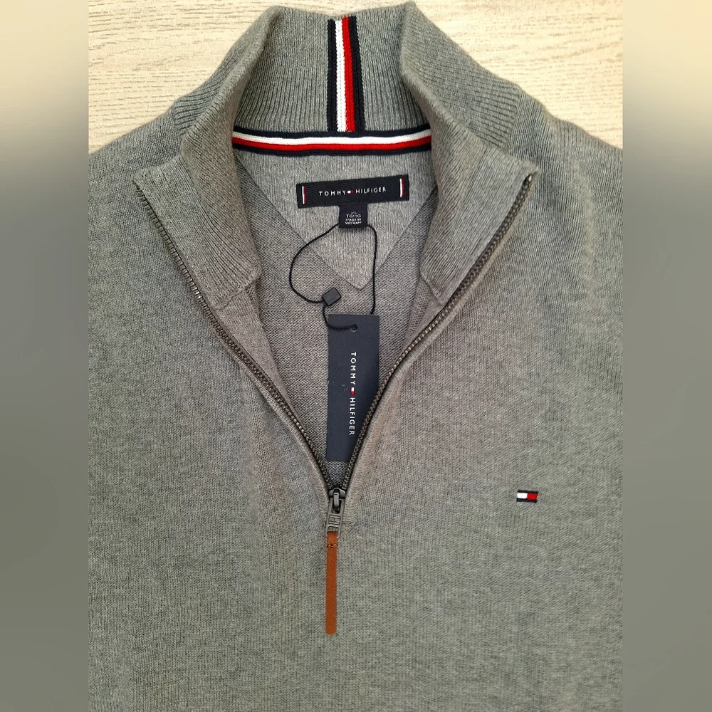 Tommy Hilfiger Men's Heather Gray 1/4 Zip Cotton Long Sleeved Sweater - Size XL - Picture 4 of 9